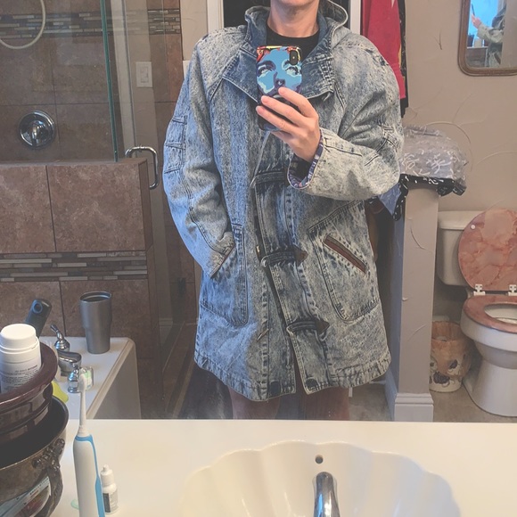 Vintage acid wash jean jacket w hood - Picture 9 of 9